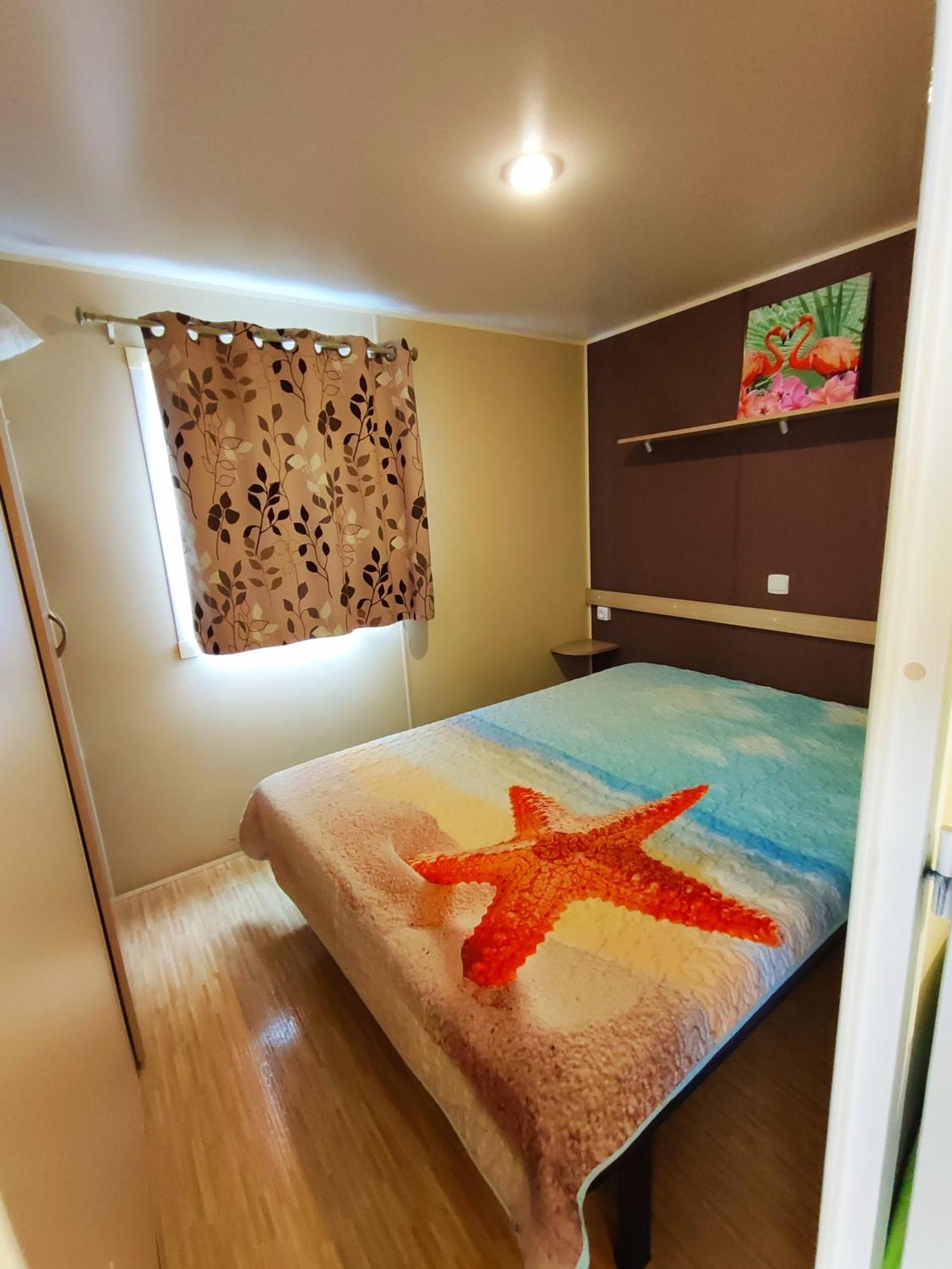 Mobilhome Au Camping Les Salins De La Gardiole Ex Camping Europe Vic-la-Gardiole Dış mekan fotoğraf