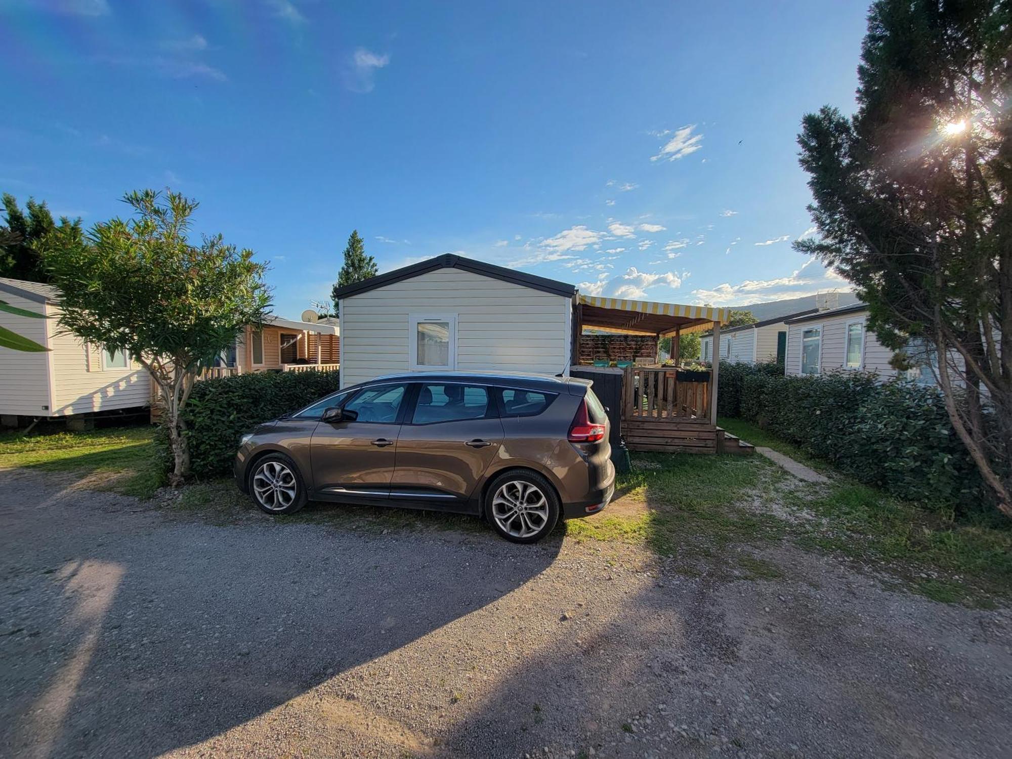 Mobilhome Au Camping Les Salins De La Gardiole Ex Camping Europe Vic-la-Gardiole Dış mekan fotoğraf