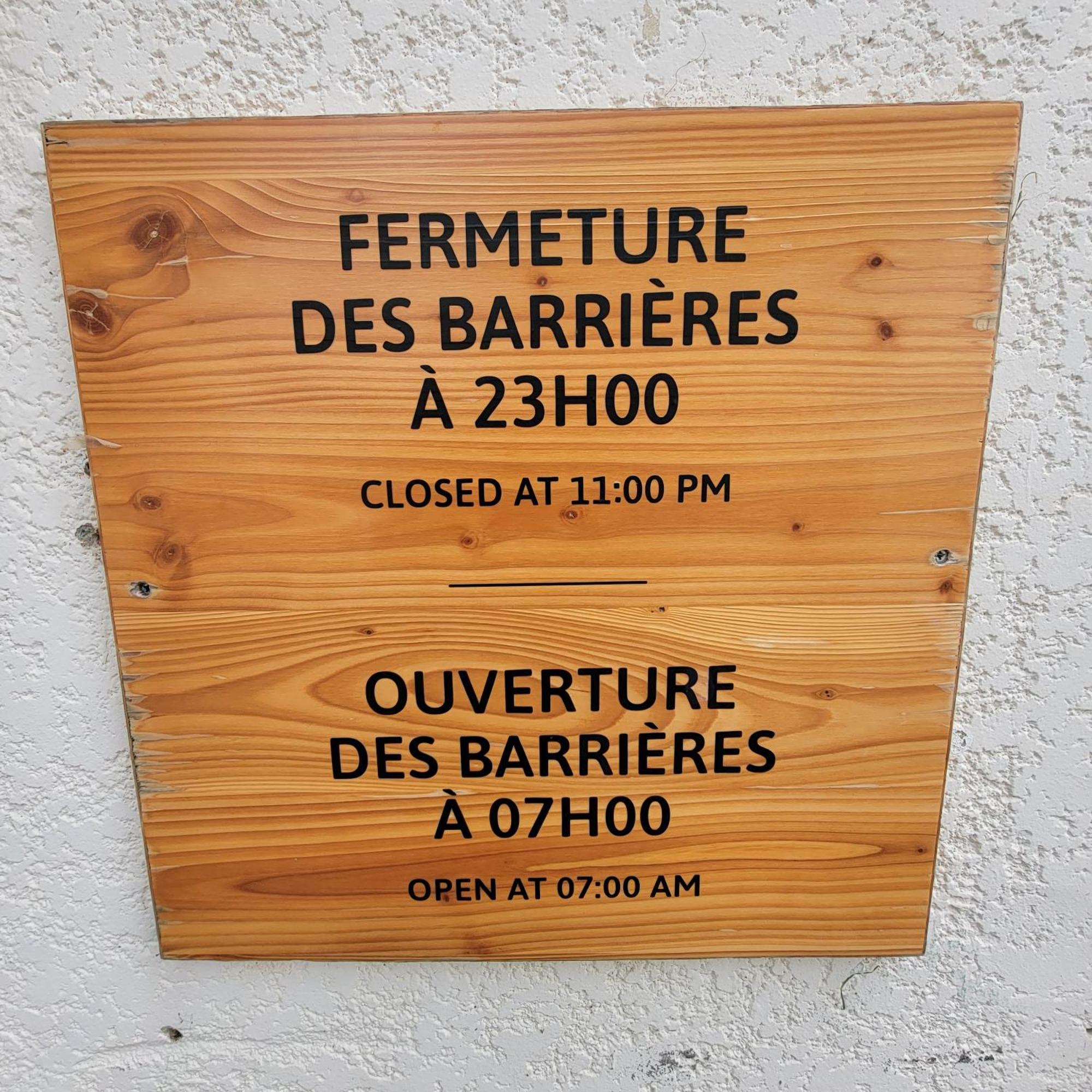 Mobilhome Au Camping Les Salins De La Gardiole Ex Camping Europe Vic-la-Gardiole Dış mekan fotoğraf